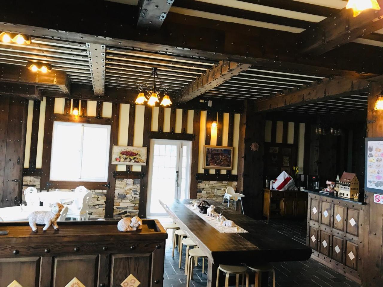 Black Forest Manor Renai Exterior photo